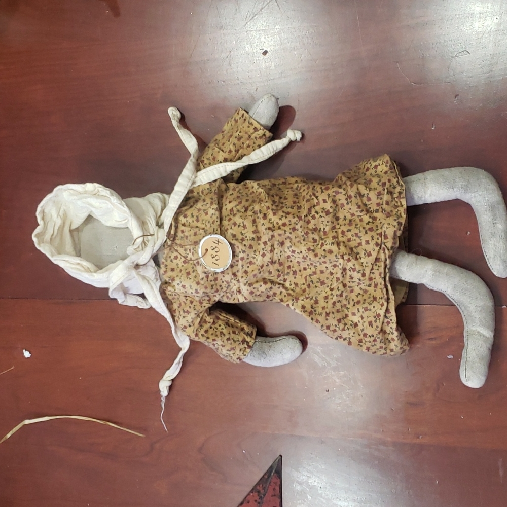 Primitive Decor doll